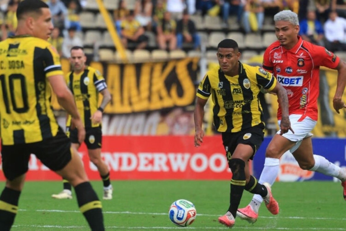 Caracas-FC-Deportivo-Tachira
